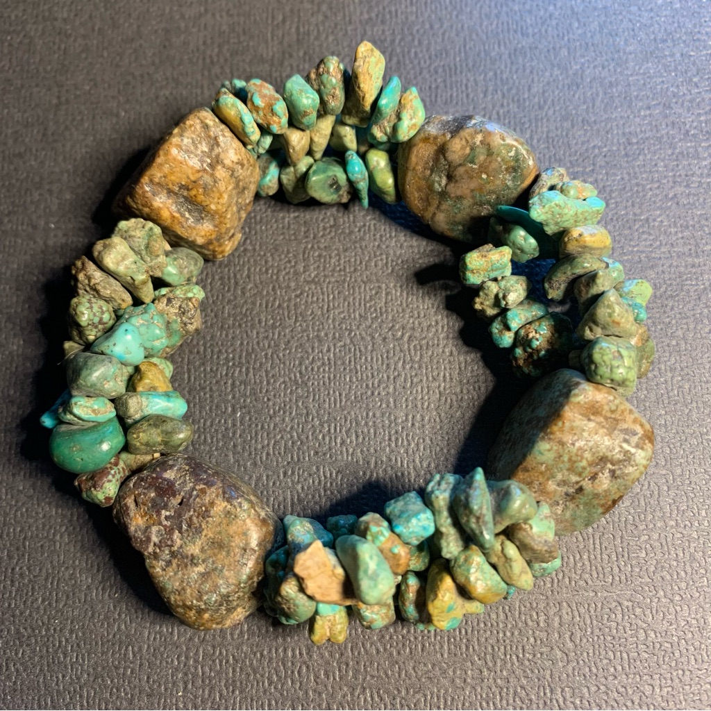 Real Turquoise (Raw Turquoise) Vintage Stretch Bracelet. Vibrant!